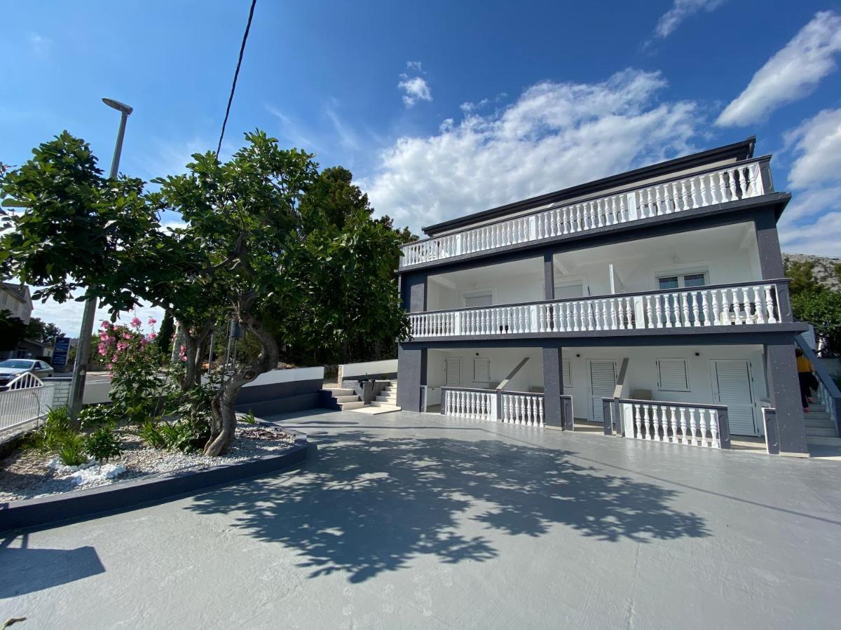 Apartmani Anita Starigrad Paklenica Zewnętrze zdjęcie