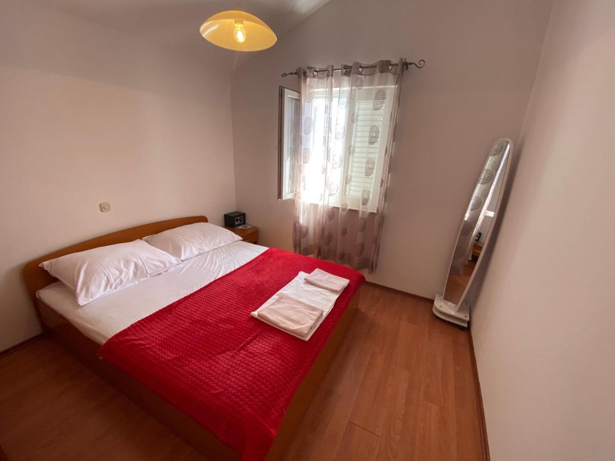 Apartmani Anita Starigrad Paklenica Zewnętrze zdjęcie