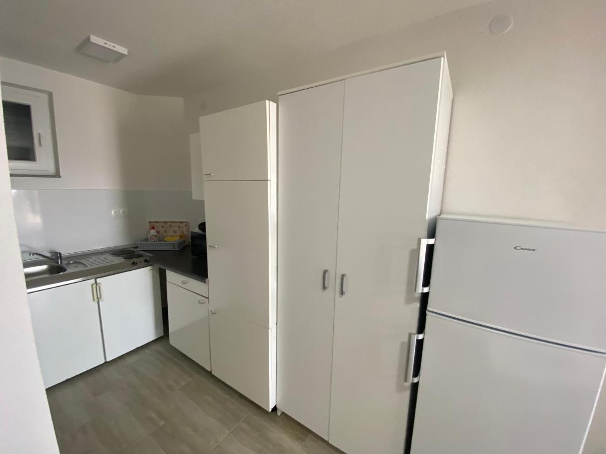 Apartmani Anita Starigrad Paklenica Zewnętrze zdjęcie