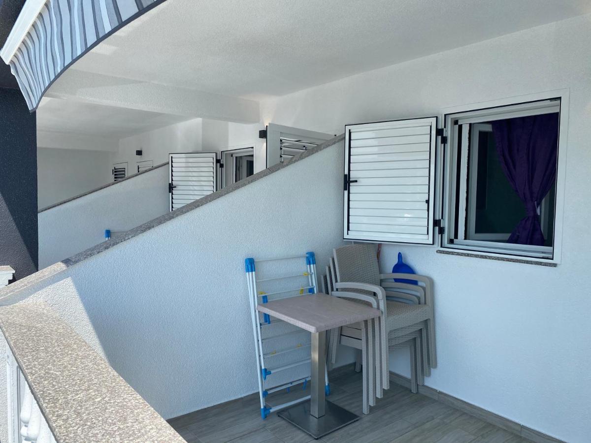Apartmani Anita Starigrad Paklenica Zewnętrze zdjęcie