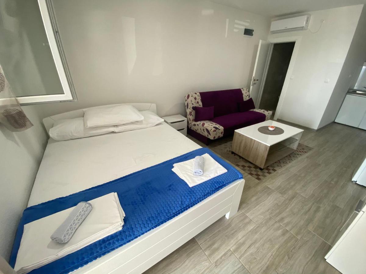 Apartmani Anita Starigrad Paklenica Zewnętrze zdjęcie