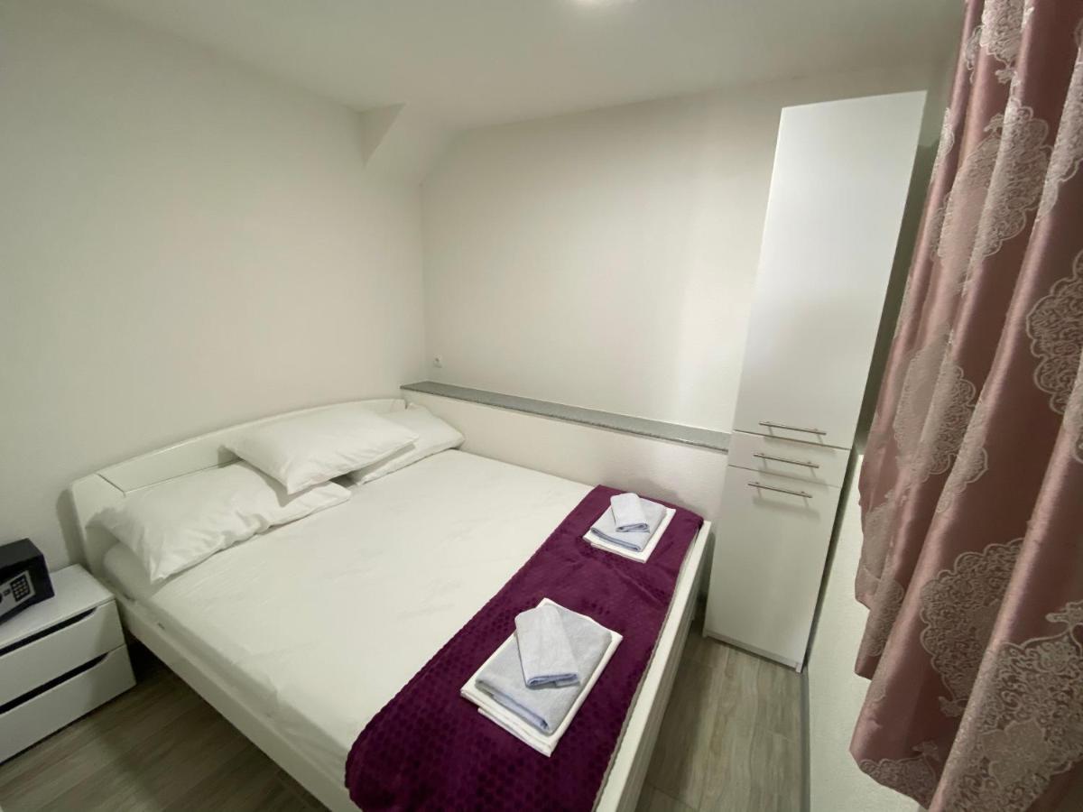 Apartmani Anita Starigrad Paklenica Zewnętrze zdjęcie