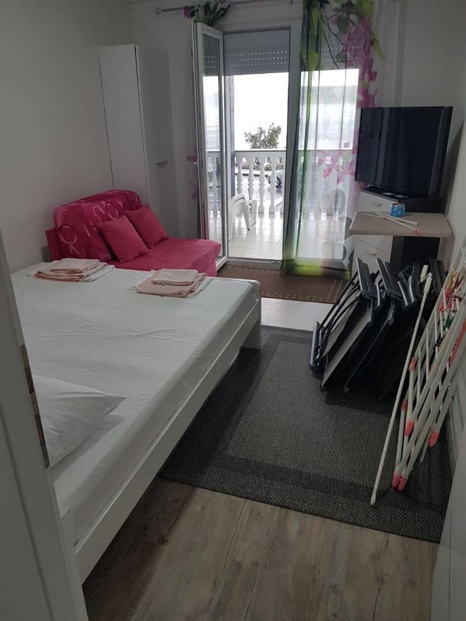 Apartmani Anita Starigrad Paklenica Zewnętrze zdjęcie