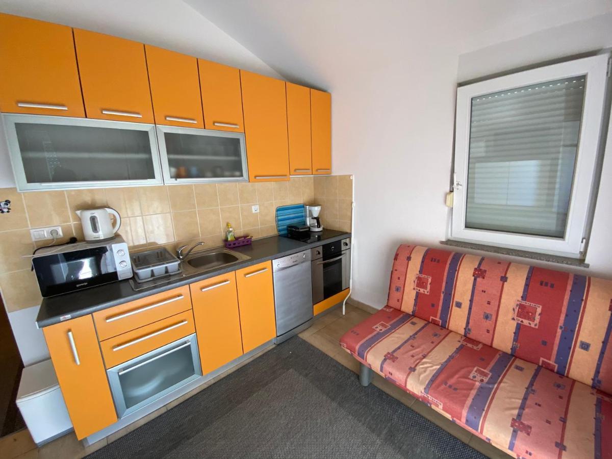 Apartmani Anita Starigrad Paklenica Zewnętrze zdjęcie