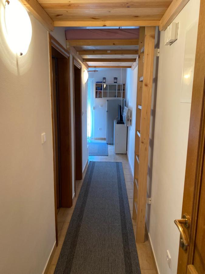 Apartmani Anita Starigrad Paklenica Zewnętrze zdjęcie
